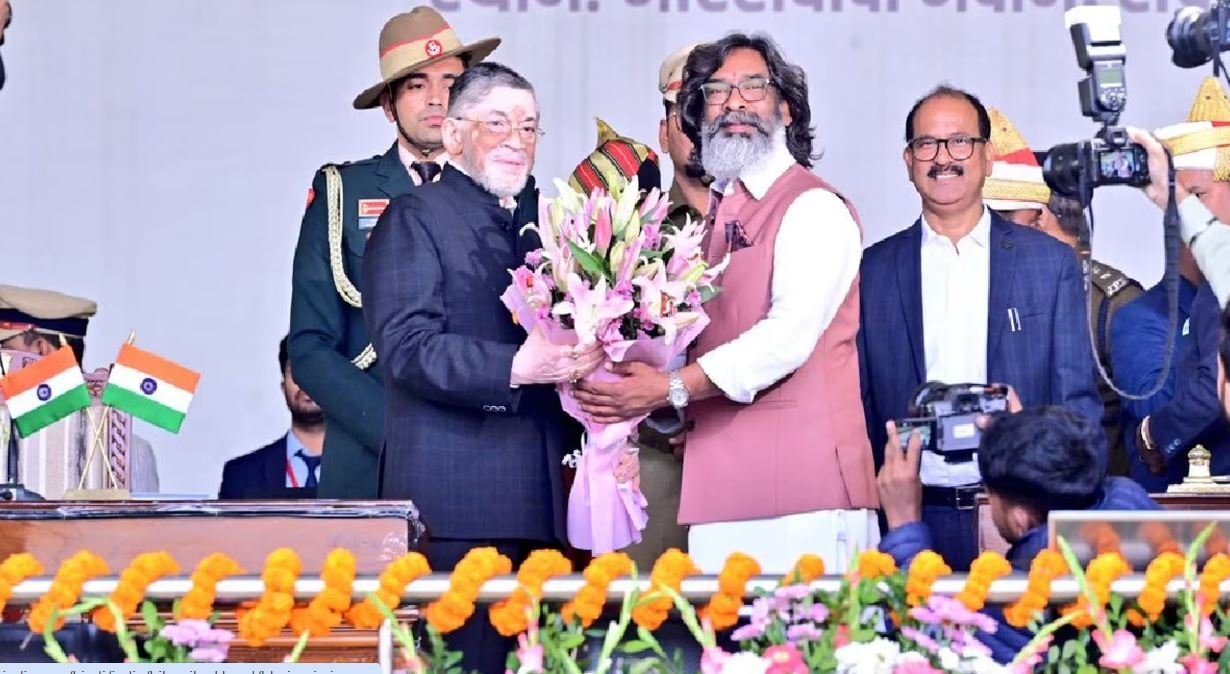 Hemant Soren Oath Ceremony: चौथी बार झारखंड के सीएम बने हेमंत सोरेन